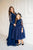 Tumši zilu mežģīņu kleitas '' Mišela'' mammai un meitai