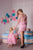 Rozā kleitas mammai un meitai ''Skārleta'' dekorētas ar mežģīnēm un dimantiņiem