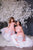 Baltas krāsas svinīgas kleitas ''Dita''  mammai un meitai
