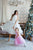 Volānu kleitas mammai un meitai ''Adrija'' baltā un rozā krāsā