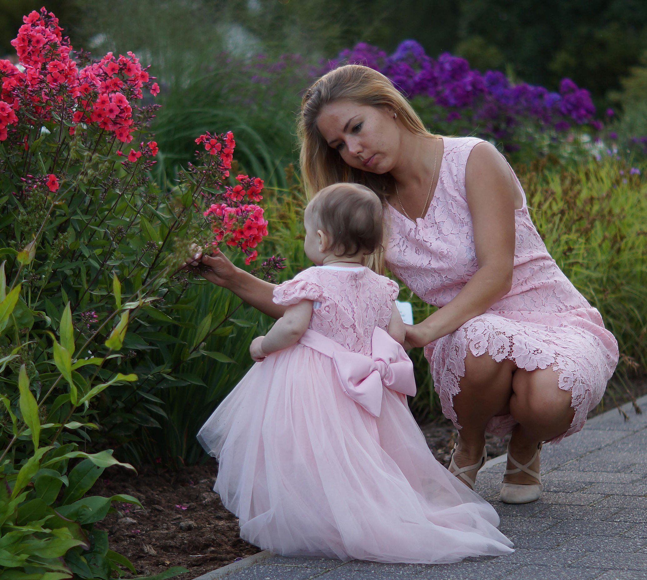 Powder pink lace dresses for mother and daughter "Liliana" Powder pink lace dresses for mother and daughter "Liliana"